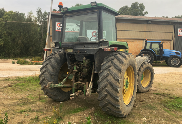 John_Deere_4050_usato_sicilia_04