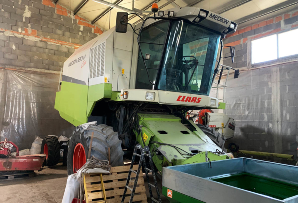 Mietitrebbia_Claas_Medion_usato_sicilia_01
