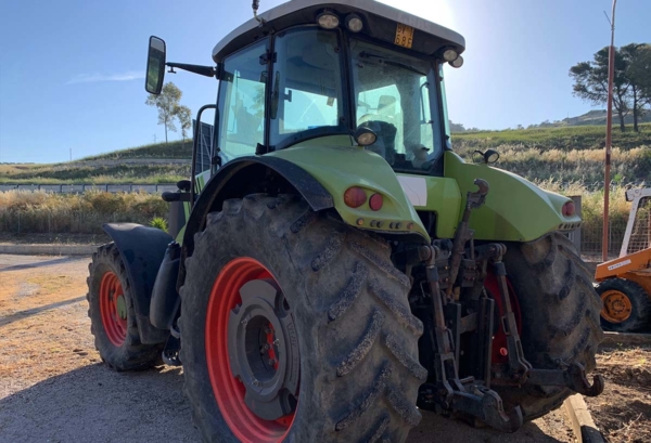 CLAAS_Axion_830_usato_sicilia_04